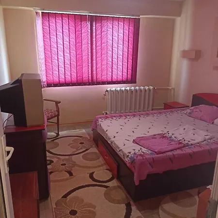 Apartamento 3 Mangalia-statiunea Saturn, 5 Min De Plaja Diana *
